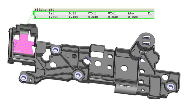 eine Messansicht der Messung von einem insert-Molding / Metallumspritzungen Kunststoffteil der im Messlabor der Firma Hersteller Fertigung Produzent Leiferant Schnitzler Kunststofftechnik in Küps bei Kronach, Region Oberfranken, Bayern, Deutschland